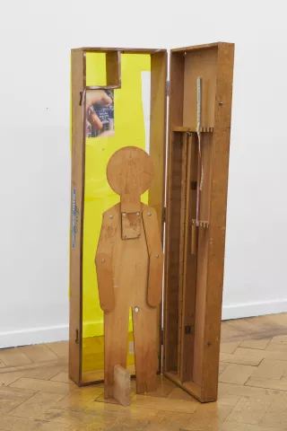 réalité (travailler), Sculpture, 2024, Ethan Assouline