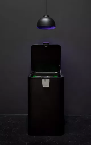 Cold War Dishwasher (Uranium Glass), 2015, Max Hooper Schneider